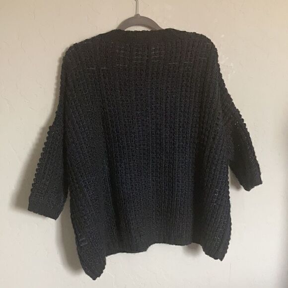 LA Made black sweater  - Picture 5 of 8